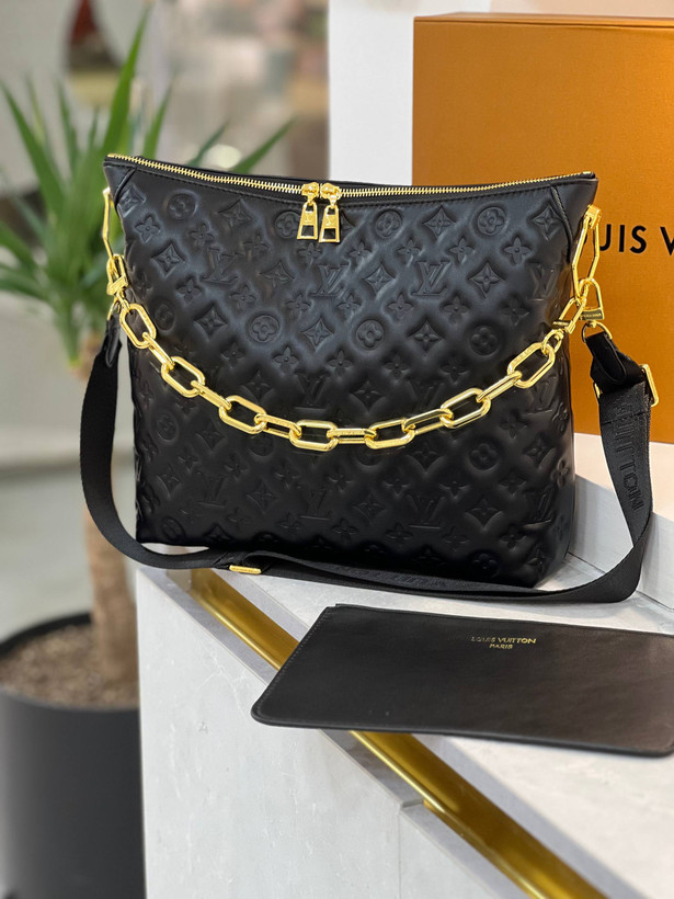 نام مدل: کیف دوشی لویی ویتون (Louis Vuitton) مدل Coussin طرح Monogram Empreinte 