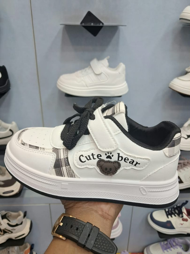 کفش بچگانه اسپرت مدل Cute Bear طرح چهارخانه سفید مشکی