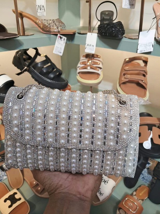 کیف دستی و دوشی زنانه مجلسی مدل مروارید و نگین قفل کریستالی Women's Pearl and Rhinestone Crystal Frame Evening Clutch Bag White 
